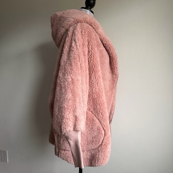 Nordic Beach Oversized Pink Comfy Cozy Hooded Sherpa Teddy Wrap One Size - Picture 3 of 8
